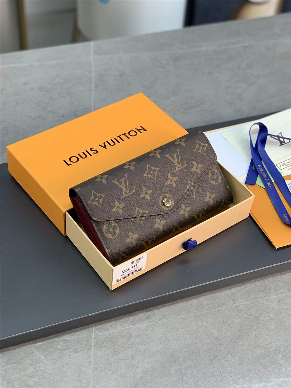 Louis Vuitton wallet M60531 ENVELOPPE CARTE DE VISITE 2025 new 